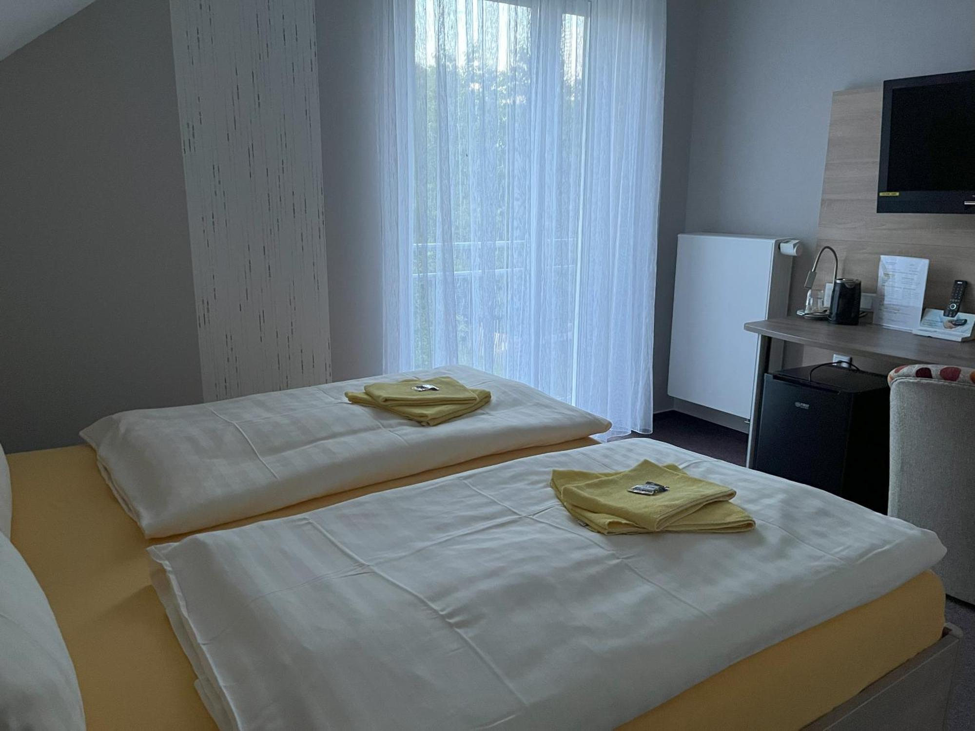 Hotel Am Steinertsee Kaufungen Zewnętrze zdjęcie