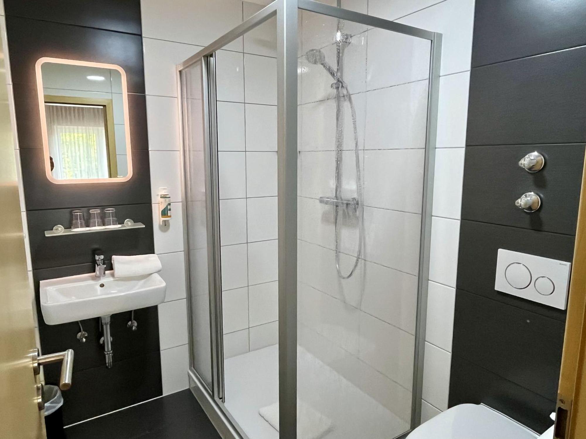 Hotel Am Steinertsee Kaufungen Zewnętrze zdjęcie
